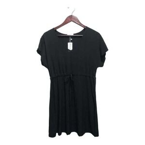 NWT Short sleeve‎ black dress by Ekouaer.  Size XS